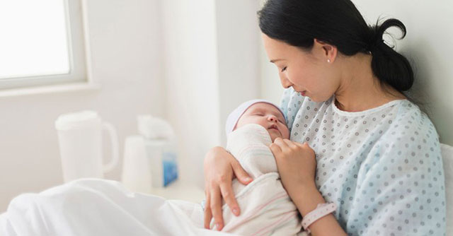 Tôi có được hoãn hợp đồng để hưởng chế độ thai sản không?