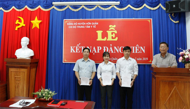 Hướng phấn đấu của bản thân để trở thành Đảng viên Đảng Cộng sản Việt Nam