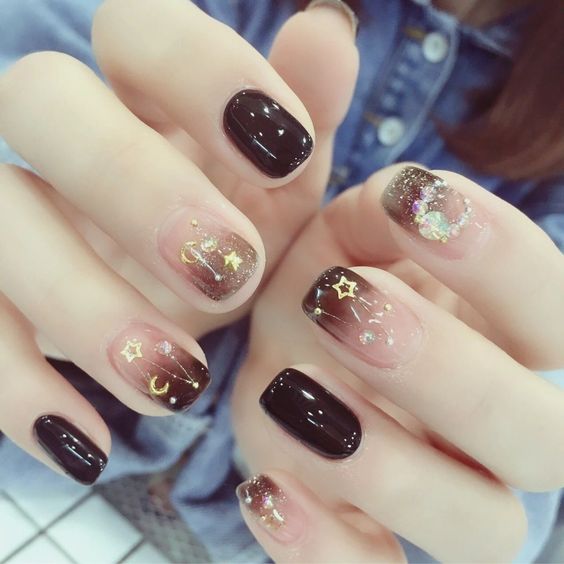 Những mẫu nail cho năm mới 2021