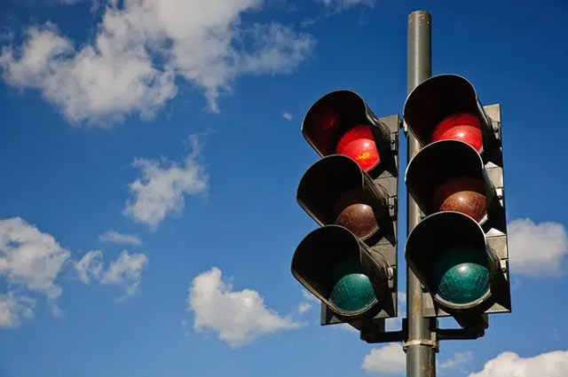 Cách nhìn đèn tín hiệu giao thông 2021