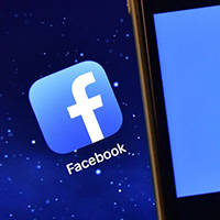 Cách bật tính năng Dark mode (chế độ tối) của Facebook