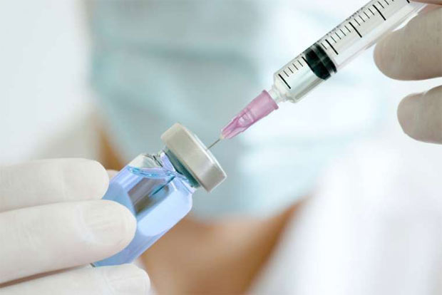 Tôi nên làm gì nếu tiêm vắc xin covid bị sốt?