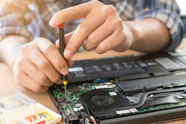 Sửa Máy Tính, Điện Thoại Bị Đánh Cắp Dữ Liệu Có Kiện Được Không?