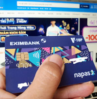Thủ tục và chi phí đổi thẻ từ ATM sang thẻ chip