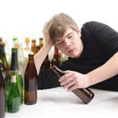 Người uống rượu say gây ra hành vi vi phạm pháp luật được xem là?