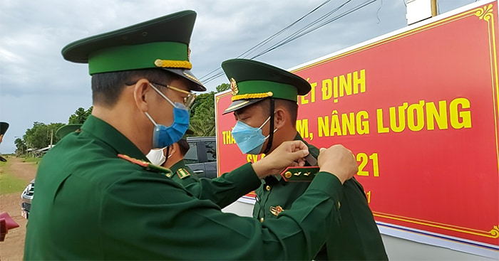 Việc phục vụ của hạ sĩ quan, binh sĩ dự bị sẽ không vĩnh viễn mà sẽ có độ tuổi nhất định và chia ra thành các nhóm tuổi nhằm bảo đảm các vấn đề liên quan.