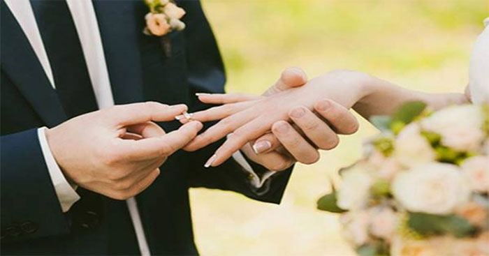 Vợ chồng đã ly hôn muốn xác lập lại quan hệ vợ chồng thì phải đăng ký kết hôn.