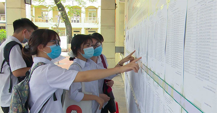 Mọi thí sinh đều có quyền xin phúc khảo bài thi tuyển sinh lớp 10 nếu tự tin về bài làm của mình nhưng điểm chỉ đạt ở mức trung bình.