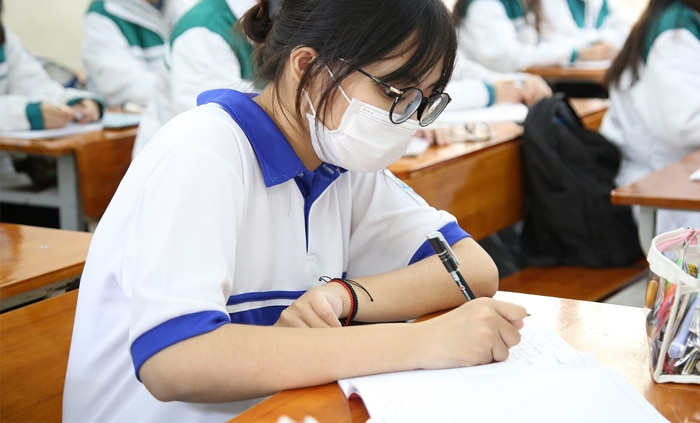 1 môn dưới 5 có lên lớp không?