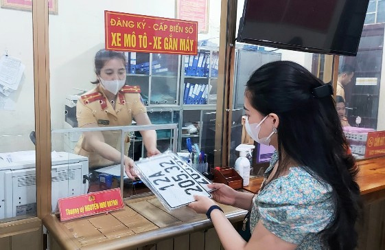 Thủ tục đăng ký, quản lý phương tiện giao thông đường bộ