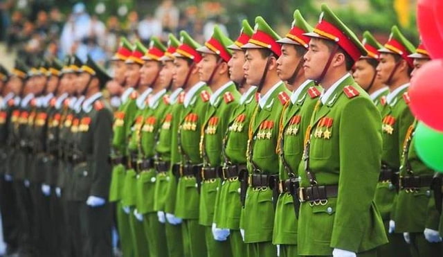Những ngành nghề không được xăm hình